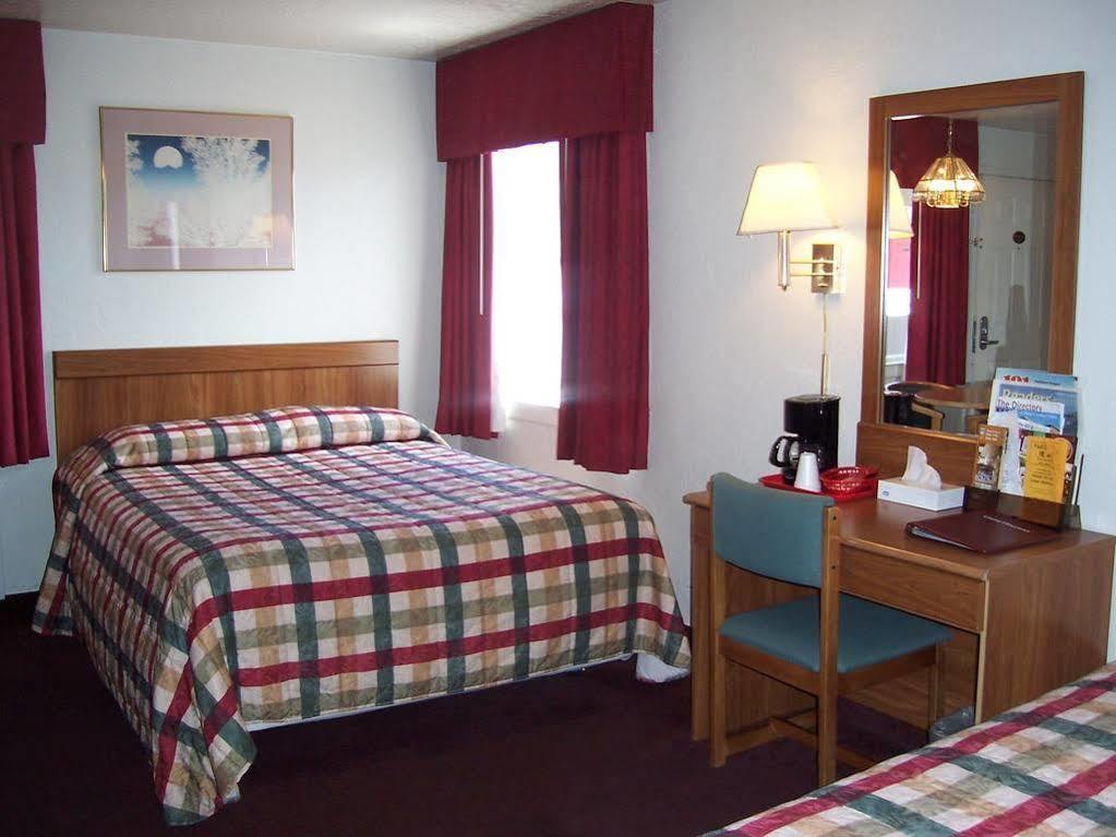 Red Carpet Inn Medford Kültér fotó